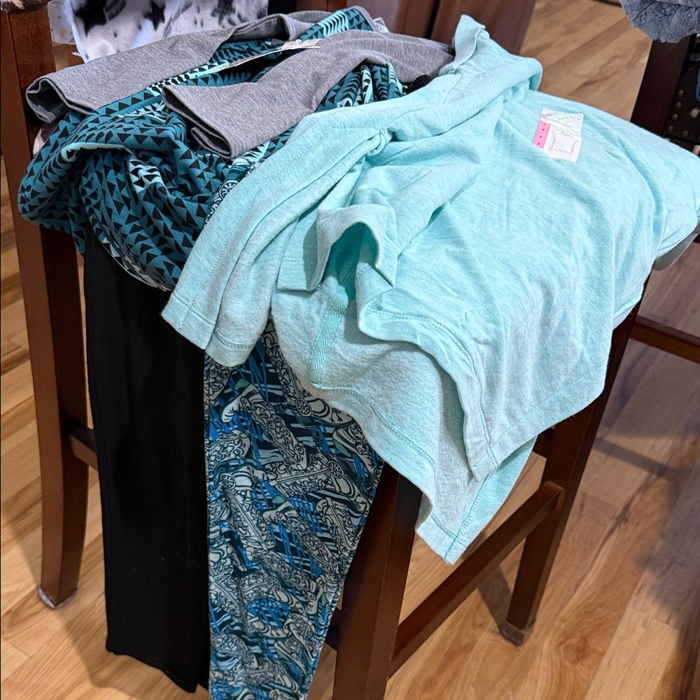 LulaRoe clothing bundle cowboy boots teal black leggings blue 3/4 length